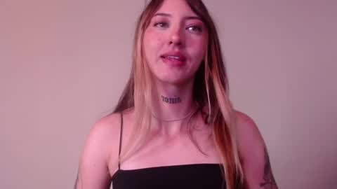 Snapshot of carmennrusso chatting on July 9, 2026, 9:19 pm carmennrusso online show from July 9, 2026, 9:19 pm
