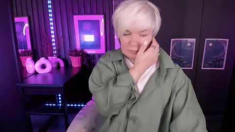 Carmen online show from November 21, 2025, 9:24 pm