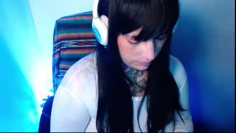 CARMILLA ROSS online show from November 23, 2025, 10:59 am