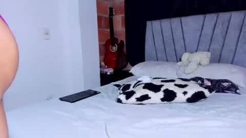 Snapshot of carolina_ml chatting on July 17, 2026, 6:35 pm CarolinaM online show from July 17, 2026, 6:35 pm