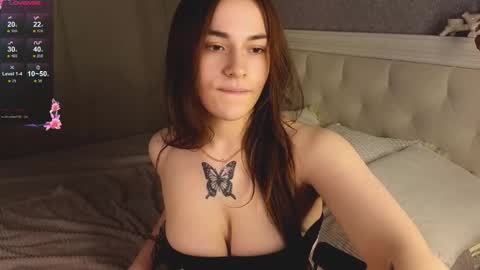 carolina_noreen online show from February 23, 2026, 10:01 am