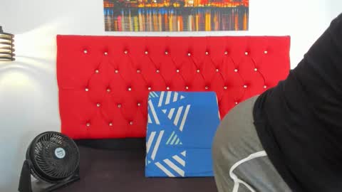 Snapshot of carolinacrus01 chatting on November 13, 2025, 2:49 pm Carolina online show from November 13, 2025, 2:49 pm