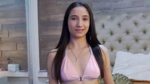 Snapshot of carolinahart chatting on November 24, 2025, 9:03 pm carolinahart online show from November 24, 2025, 9:03 pm