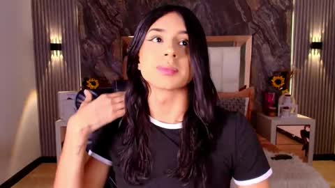 Snapshot of caroline_foster1 chatting on March 26, 2026, 12:11 pm caroline_foster1 online show from March 26, 2026, 12:11 pm