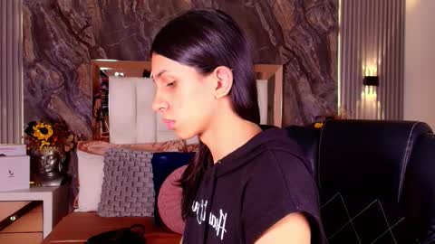 Snapshot of caroline_foster1 chatting on March 27, 2026, 12:05 pm caroline_foster1 online show from March 27, 2026, 12:05 pm