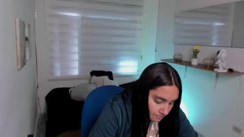 caroline_rodriguez_9 online show from February 16, 2026, 7:10 pm