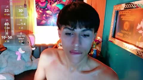 carolinejesh online show from May 8, 2026, 12:43 pm