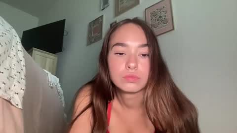 Caroline online show from July 5, 2026, 4:14 pm