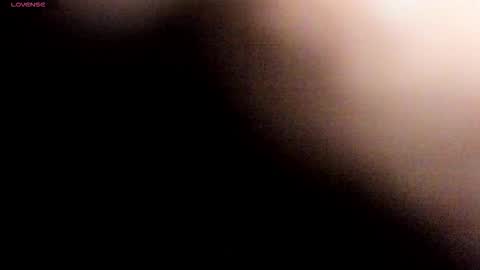 Caroline  online show from October 28, 2025, 2:31 pm