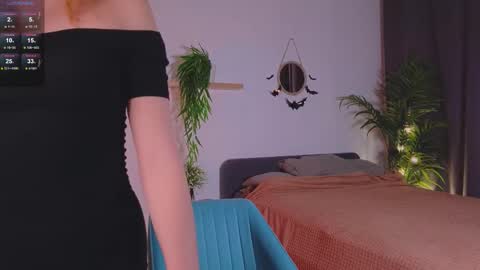 Snapshot of carolinnk chatting on November 5, 2025, 2:17 pm Caro online show from November 5, 2025, 2:17 pm