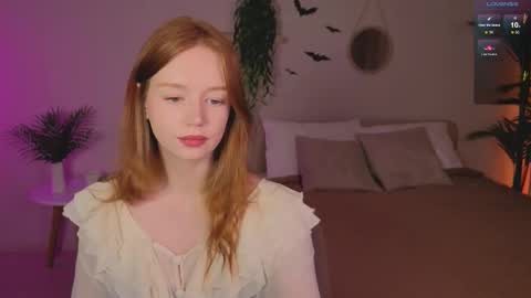 Snapshot of carolinnk chatting on November 6, 2025, 2:18 pm Caro online show from November 6, 2025, 2:18 pm