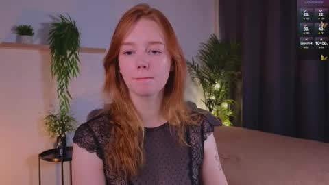 Snapshot of carolinnk chatting on November 20, 2025, 3:01 pm Caro online show from November 20, 2025, 3:01 pm