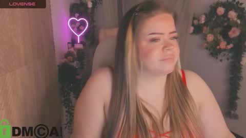 Snapshot of caroll_li chatting on March 10, 2025, 2:39 am caroll_li online show from March 10, 2025, 2:39 am