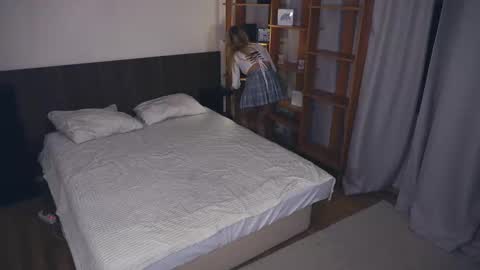 Hello everyone Im Monica Its my first day Were going to have fun together  online show from November 9, 2025, 8:07 pm