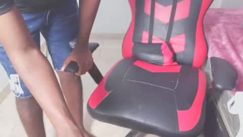 carrasquilla23 online show from November 29, 2025, 3:42 am