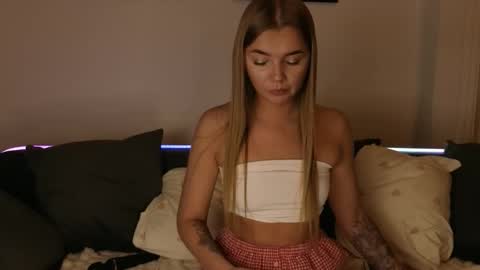 Snapshot of carriebradshawww chatting on November 20, 2025, 4:51 pm carriebradshawww online show from November 20, 2025, 4:51 pm