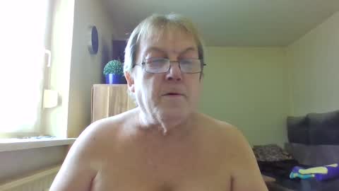 carsten21101 online show from February 23, 2025, 9:44 am