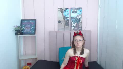 casandraroberthrs707 online show from February 21, 2026, 8:10 pm