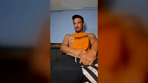 Snapshot of caseyjmcd22 chatting on August 9, 2026, 5:18 pm okiedadd online show from August 9, 2026, 5:18 pm