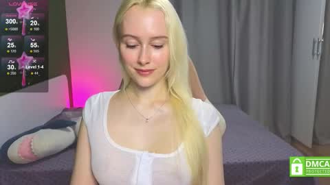 My name is Casey... Nice to meet you  I will be happy to have funthumbs up please its important online show from November 9, 2025, 3:05 am