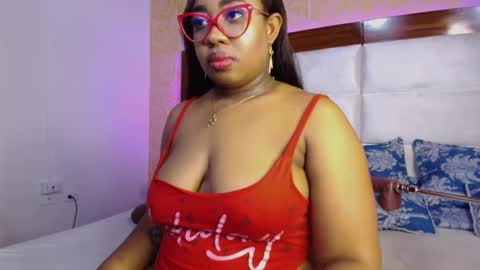 Snapshot of caseymoon chatting on February 26, 2025, 12:47 pm Casey online show from February 26, 2025, 12:47 pm