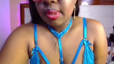 Snapshot of caseymoon chatting on March 4, 2025, 1:06 pm Casey online show from March 4, 2025, 1:06 pm