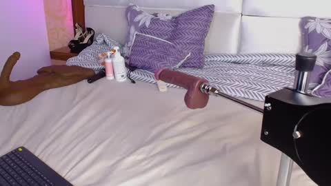 Snapshot of caseymoon chatting on March 12, 2025, 4:46 pm Casey online show from March 12, 2025, 4:46 pm