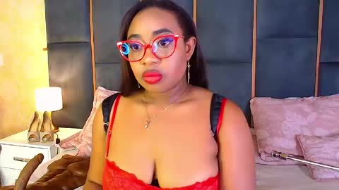 Snapshot of caseymoon chatting on November 1, 2025, 12:51 pm Casey online show from November 1, 2025, 12:51 pm