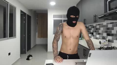 Snapshot of cash_master777 chatting on December 2, 2025, 8:19 am cash_master777 online show from December 2, 2025, 8:19 am