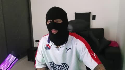 cash_master777 online show from January 14, 2026, 6:35 pm