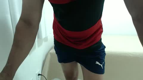 cashmastermuscle77 online show from September 21, 2025, 11:39 pm