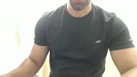 cashmastermuscle77 online show from January 15, 2026, 12:21 pm