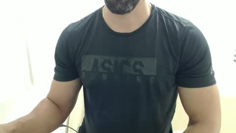 Snapshot of cashmastermuscle77 chatting on May 15, 2026, 10:11 am cashmastermuscle77 online show from May 15, 2026, 10:11 am