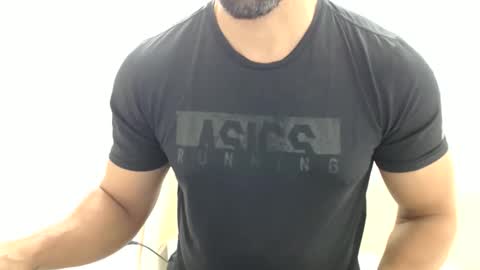 Snapshot of cashmastermuscle77 chatting on May 31, 2026, 12:56 pm cashmastermuscle77 online show from May 31, 2026, 12:56 pm