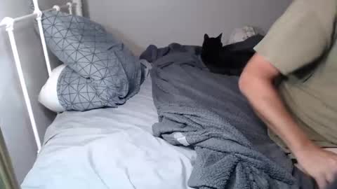 Snapshot of casinocam chatting on October 23, 2025, 9:52 am CasinoCam online show from October 23, 2025, 9:52 am