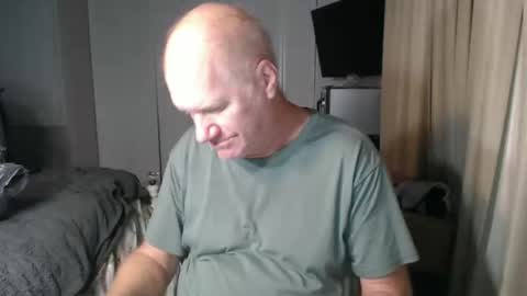 Snapshot of casinocam chatting on November 2, 2025, 12:57 am CasinoCam online show from November 2, 2025, 12:57 am