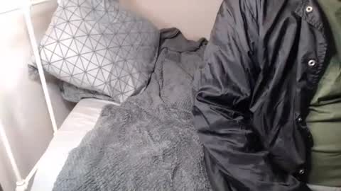 Snapshot of casinocam chatting on November 12, 2025, 8:37 am CasinoCam online show from November 12, 2025, 8:37 am