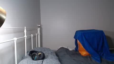 Snapshot of casinocam chatting on November 19, 2025, 7:47 pm CasinoCam online show from November 19, 2025, 7:47 pm