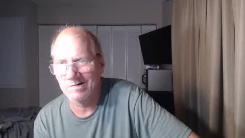 Snapshot of casinocam chatting on November 25, 2025, 3:28 am CasinoCam online show from November 25, 2025, 3:28 am