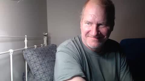 Snapshot of casinocam chatting on November 26, 2025, 2:23 am CasinoCam online show from November 26, 2025, 2:23 am