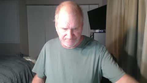 Snapshot of casinocam chatting on November 27, 2025, 6:59 am CasinoCam online show from November 27, 2025, 6:59 am