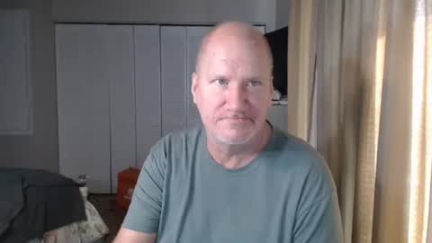 Snapshot of casinocam chatting on December 14, 2025, 8:02 pm CasinoCam online show from December 14, 2025, 8:02 pm