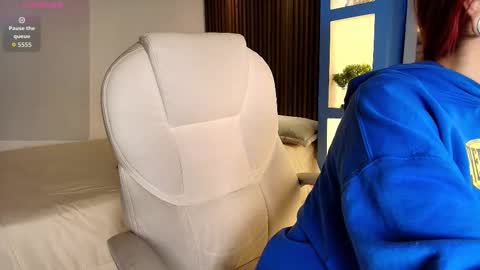 cassidy_evans online show from December 3, 2025, 11:30 am