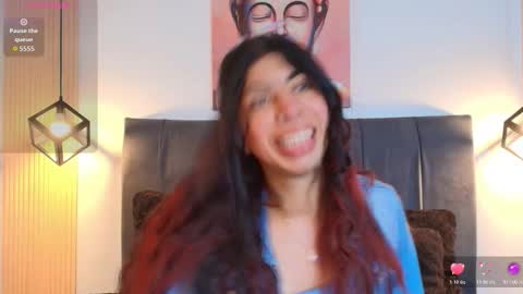 Snapshot of cassie_bloom chatting on November 28, 2025, 8:22 pm cassie_bloom online show from November 28, 2025, 8:22 pm