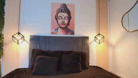 Snapshot of cassie_bloom chatting on December 4, 2025, 8:06 pm cassie_bloom online show from December 4, 2025, 8:06 pm