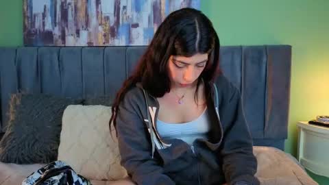 cassie_bloom online show from April 14, 2026, 3:23 am