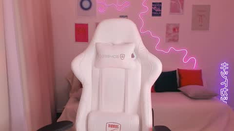 Snapshot of cassie_evansss chatting on December 14, 2024, 4:01 am Cassie online show from December 14, 2024, 4:01 am