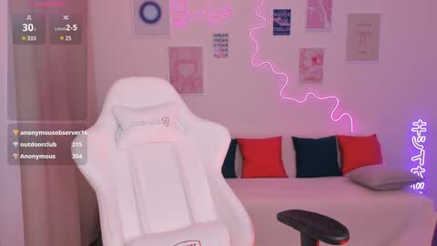 Snapshot of cassie_evansss chatting on December 20, 2024, 6:40 am Cassie online show from December 20, 2024, 6:40 am