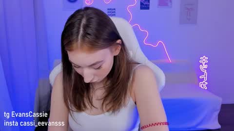 Snapshot of cassie_evansss chatting on February 17, 2025, 3:47 am Cassie online show from February 17, 2025, 3:47 am