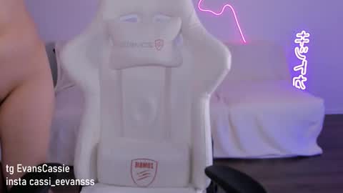 Snapshot of cassie_evansss chatting on February 17, 2025, 6:53 am Cassie online show from February 17, 2025, 6:53 am